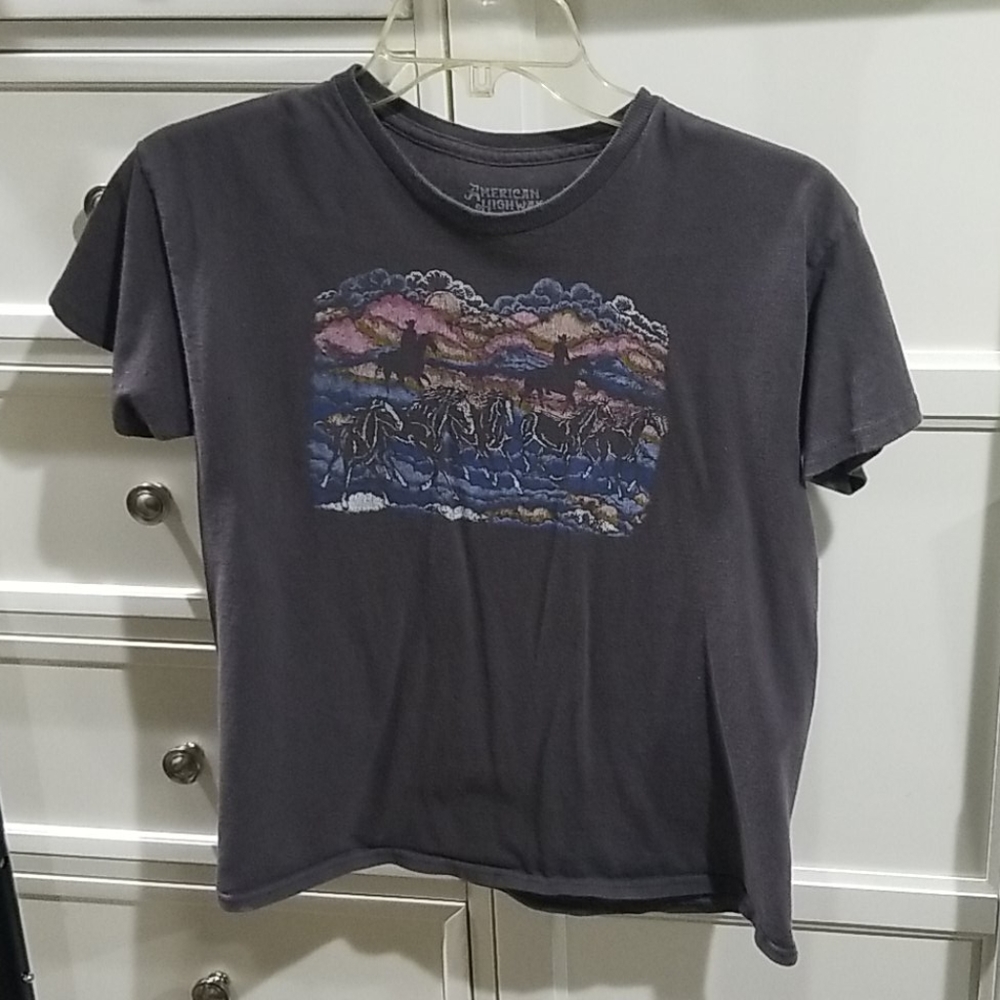 American Highway girls tshirt size L